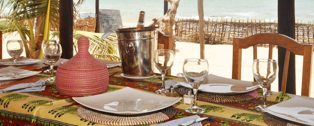 Le Mbaila Hotel ซาลี ปอร์ตูดัล ภายนอก รูปภาพ