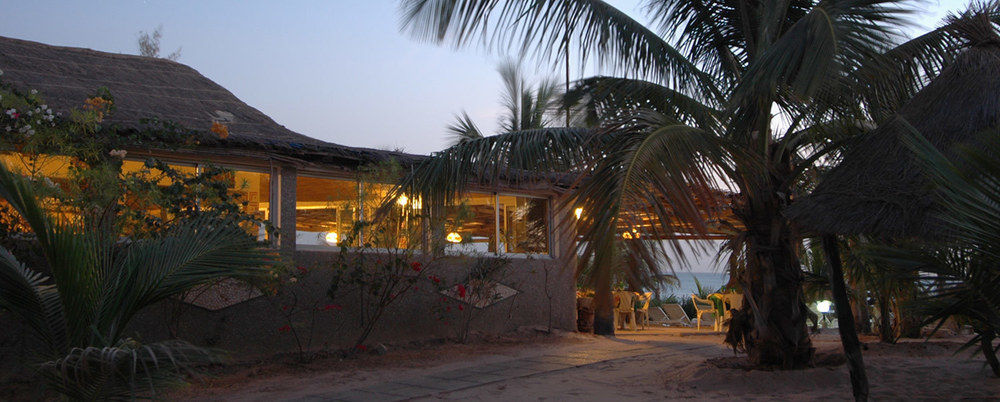 Le Mbaila Hotel ซาลี ปอร์ตูดัล ภายนอก รูปภาพ